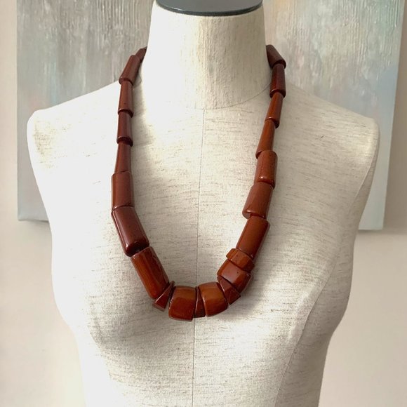 Rich brown color large bead necklace - Picture 1 of 3